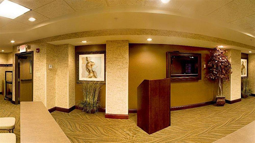 Hampton Inn Варшава Екстериор снимка