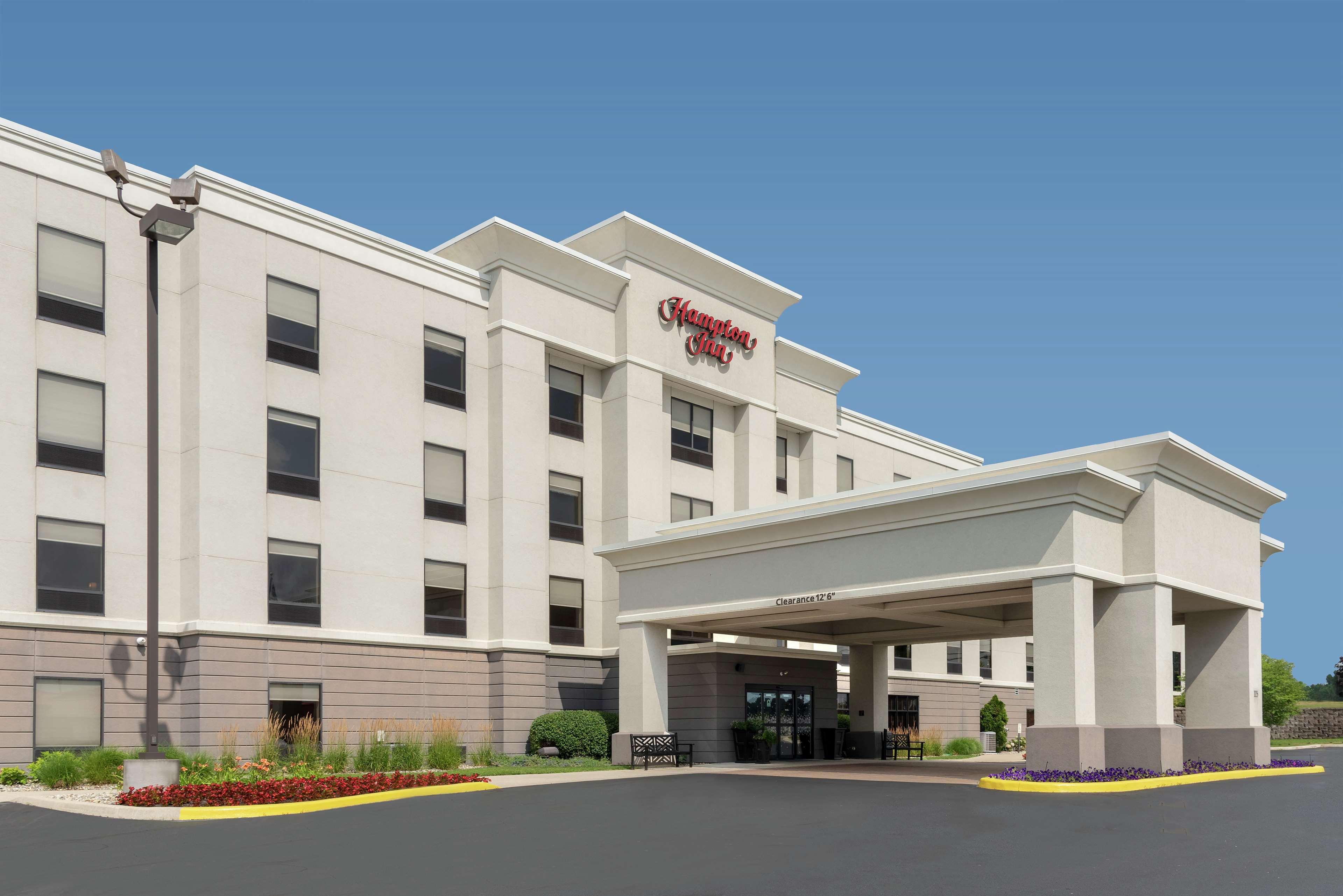 Hampton Inn Варшава Екстериор снимка