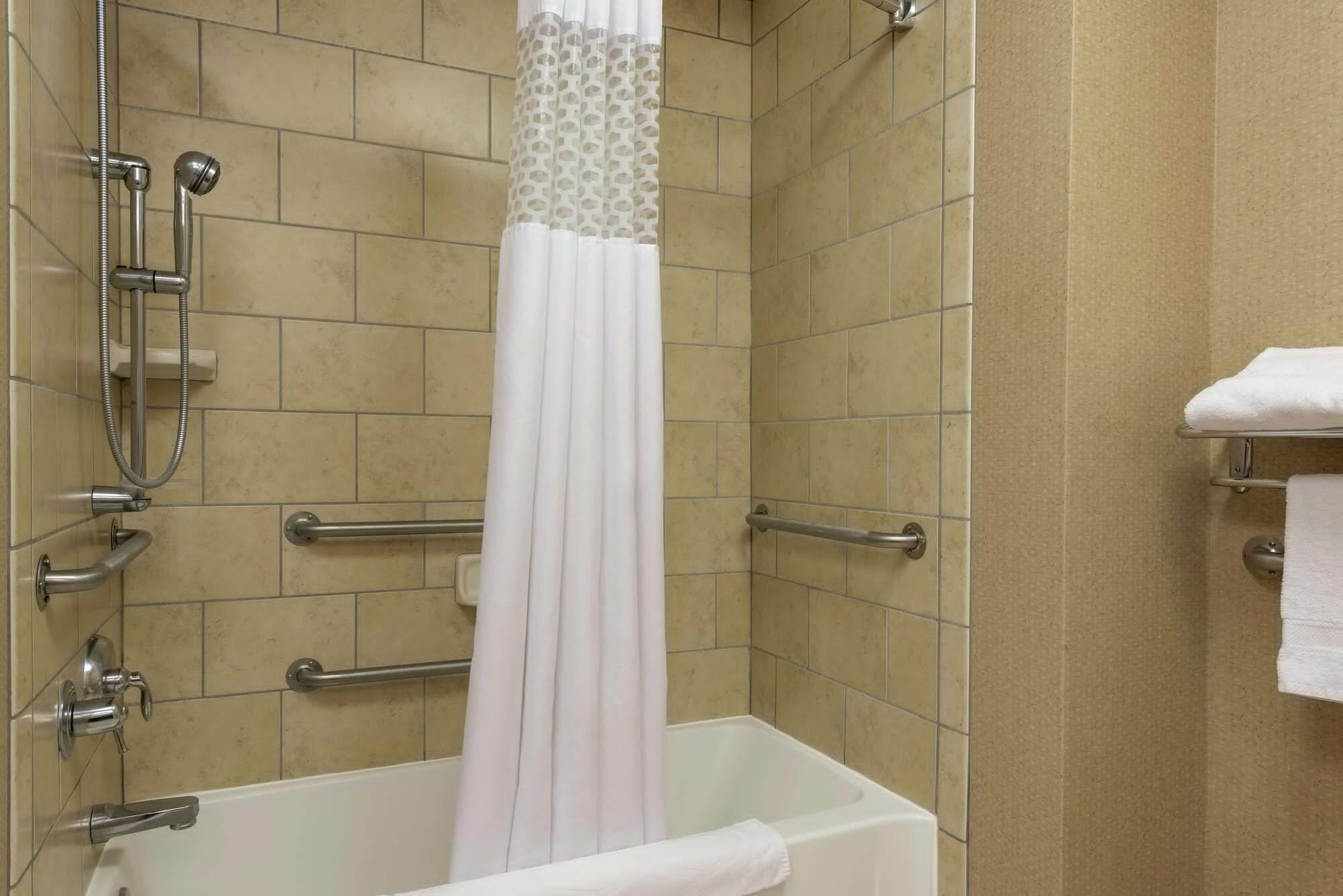Hampton Inn Варшава Екстериор снимка