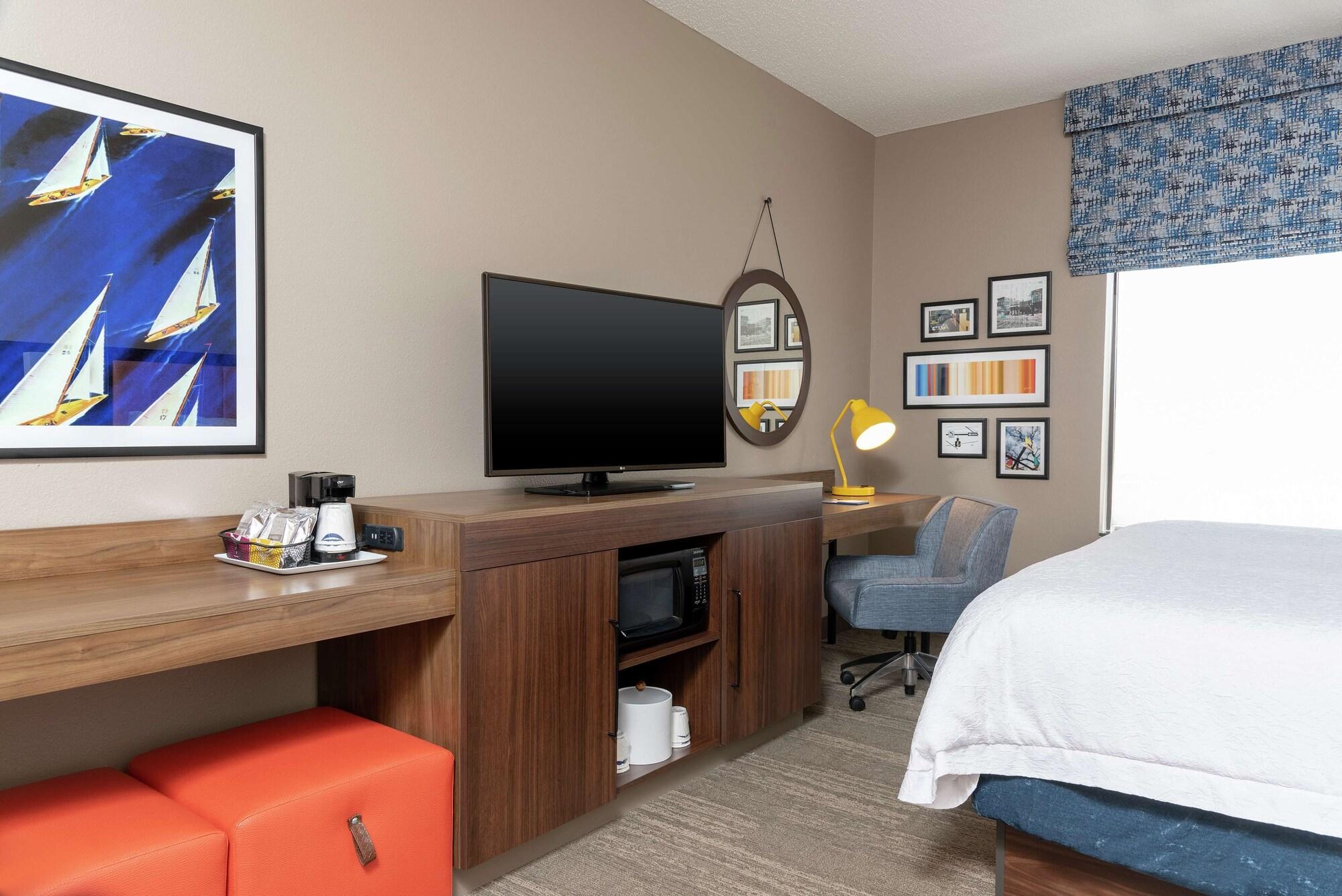Hampton Inn Варшава Екстериор снимка