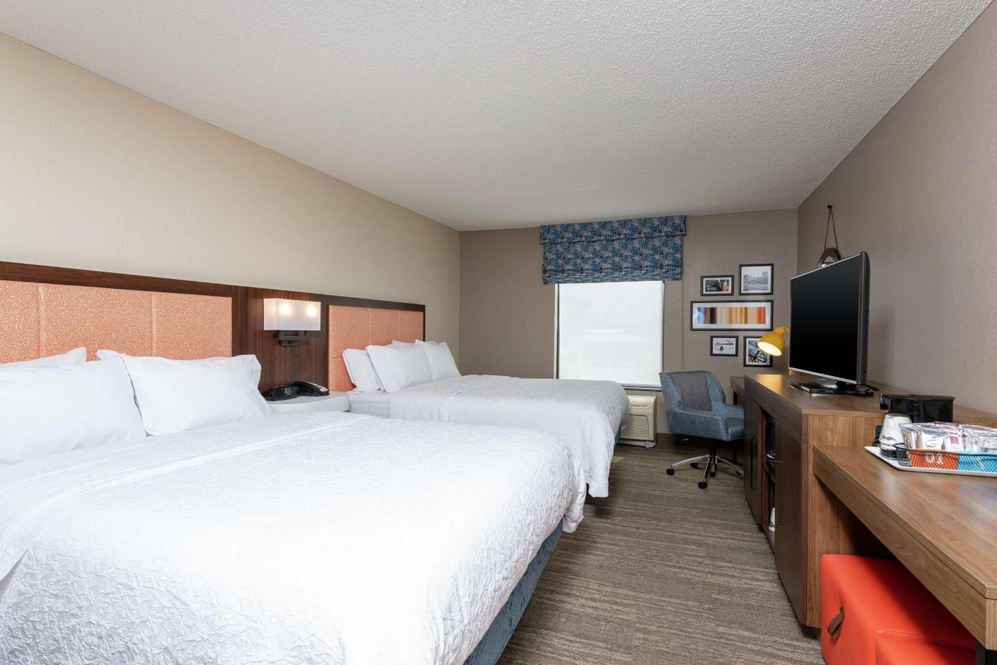 Hampton Inn Варшава Екстериор снимка