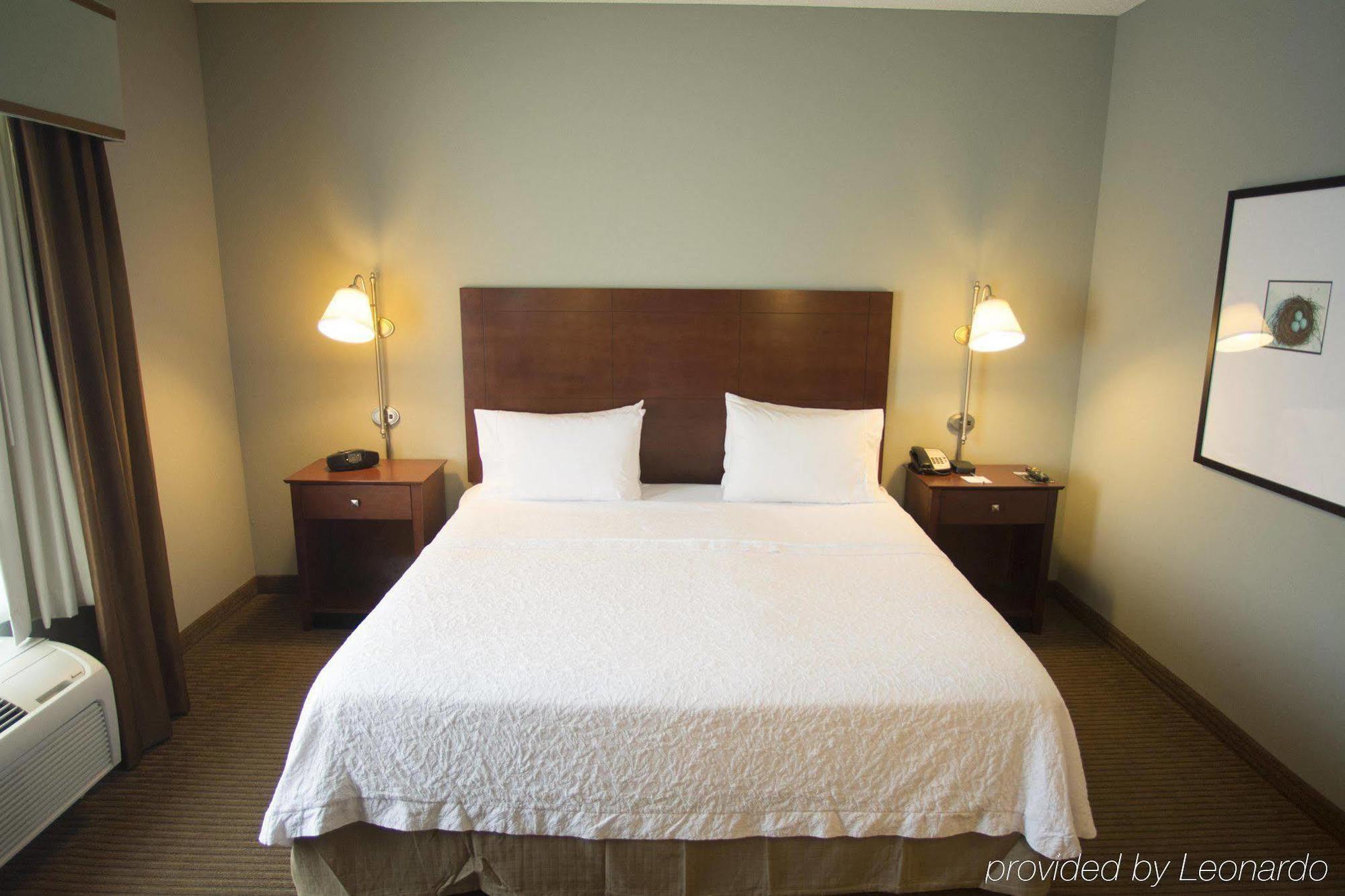 Hampton Inn Варшава Екстериор снимка