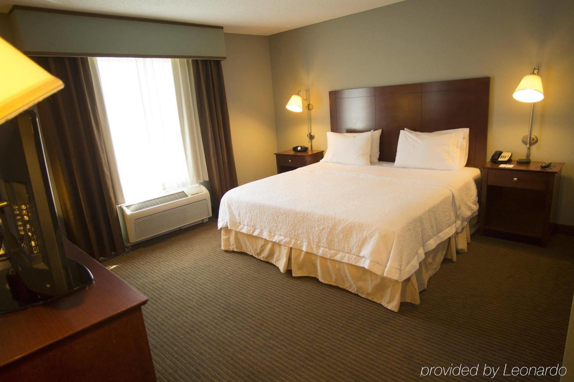 Hampton Inn Варшава Екстериор снимка